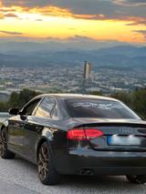 Audi A4 2,0 Diesel 2010 - Audi A4 aus 2010 mit Diesel-Antrieb: Limousine, 2.0
