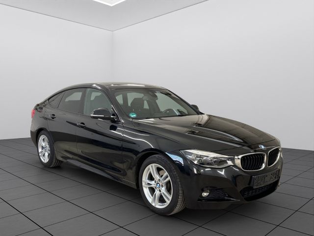 BMW 330i Xdrive M Sport/Pano/HUD/HarmanKardon