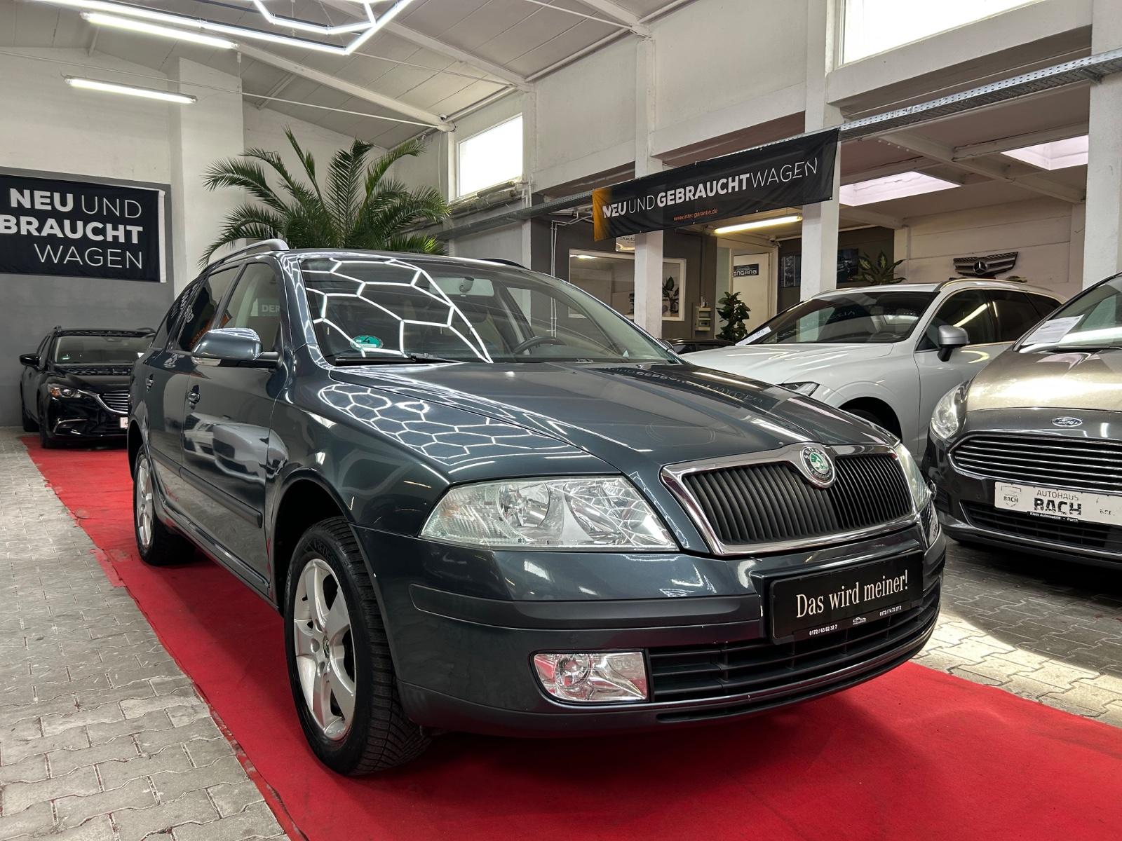 Skoda Octavia Combi 4X4*AHK*KLIMA*LEDER*TÜV 12.2027*