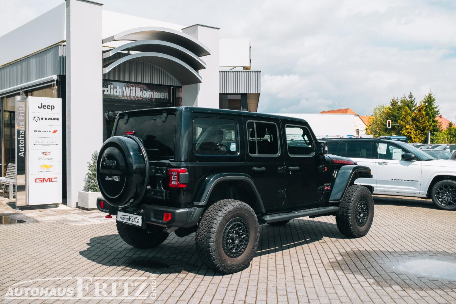 Jeep Wrangler Unlimited Rubicon - 2.0 AT Mopar Umbau