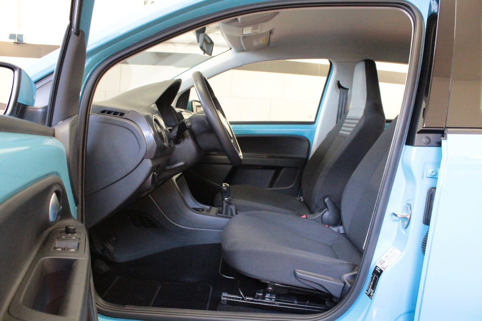 Fahrzeugabbildung Volkswagen up! move up! 1.0 BMT/Start-Stopp *Sitzheizung*