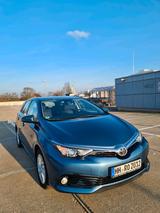 Toyota Auris 1.2 turbo - Toyota Auris Gebrauchtwagen in Hamburg
