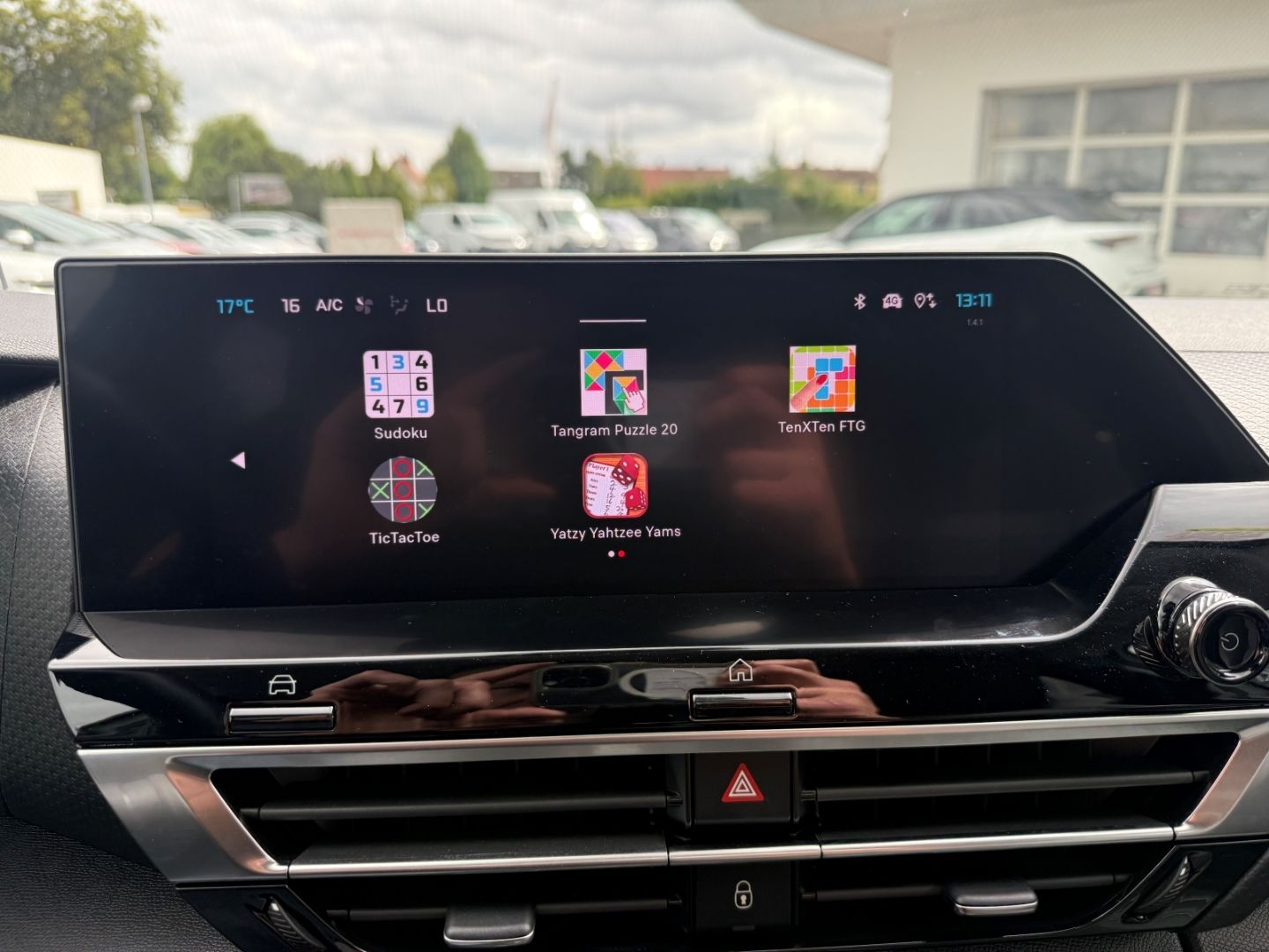 Fahrzeugabbildung Citroën C4 Shine SHZ+LHZ+Kamera+Allwetter