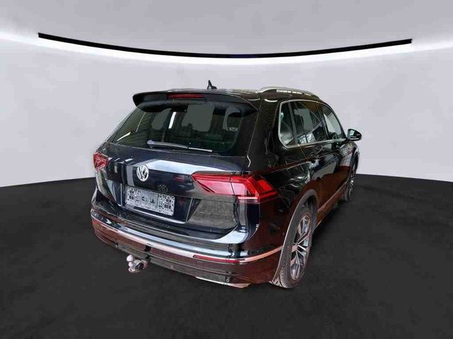Tiguan 2.0 TDI Highline R-LINE 4M LED+PANO+KAM+A