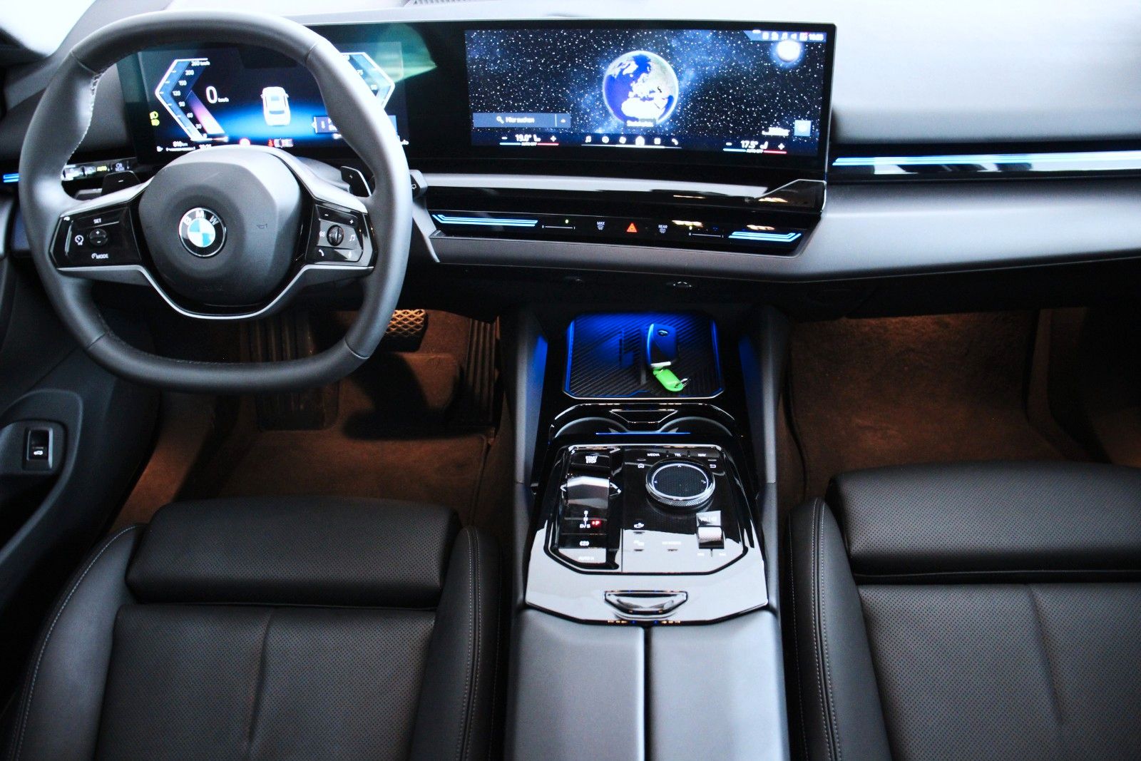 BMW 520d (G61) *A-LED*KAM*SHZ*Ambiente*AppleCP*DAB foto 13