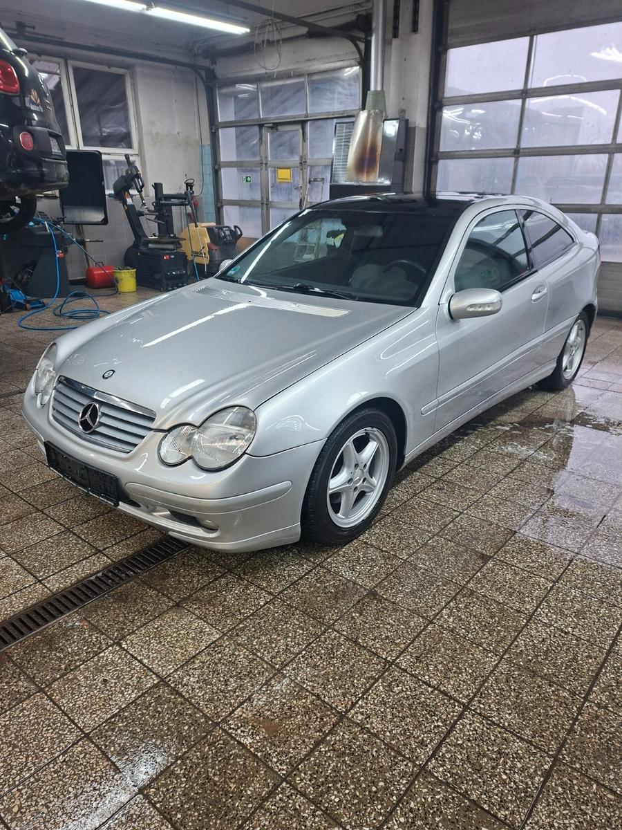 Mercedes-Benz C 220 Coupe