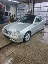 Mercedes-Benz C 220 Coupe - gebrauchte Mercedes-Benz C 220 aus dem Jahr 2001