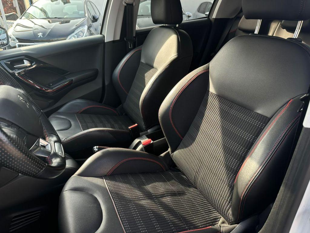 Peugeot 208 GT-Line 110 PureTech 110 EAT6