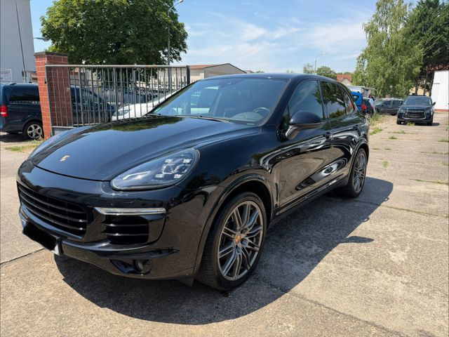Cayenne Diesel Platinum Edition, Approved 2027 Bild 2