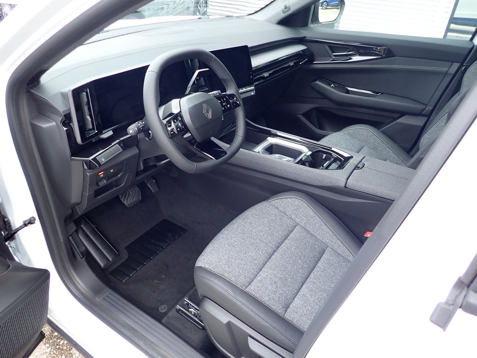 Fahrzeugabbildung Renault Austral Evolution Mild Hybrid 160 Automatik
