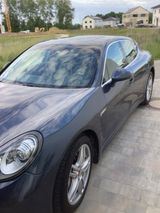 Porsche Panamera 4S S - Porsche Panamera aus 2010