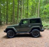 Jeep Wrangler 2.8l CRD Sahara Automatik Sahara - Jeep Gebrauchtwagen in Wiesbaden