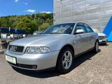 Audi A4 1.9 TDI quattro  S-Line   ( 6-Gang+Leder ) - Audi A4 aus 2000: 1.9