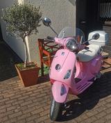 Vespa LX 50 2T  Sondermodell in Farbe 567 Pink - VESPA S 50 2T