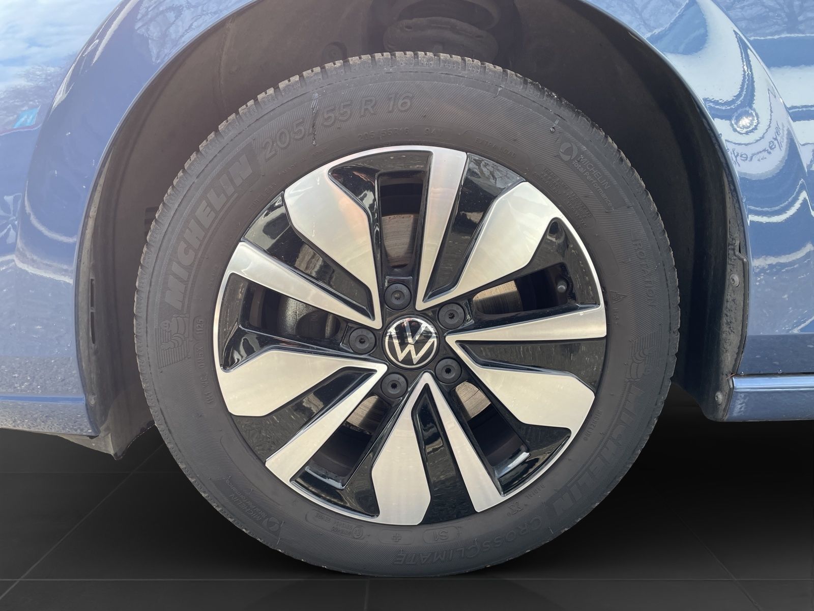 Volkswagen Golf - Bild 7