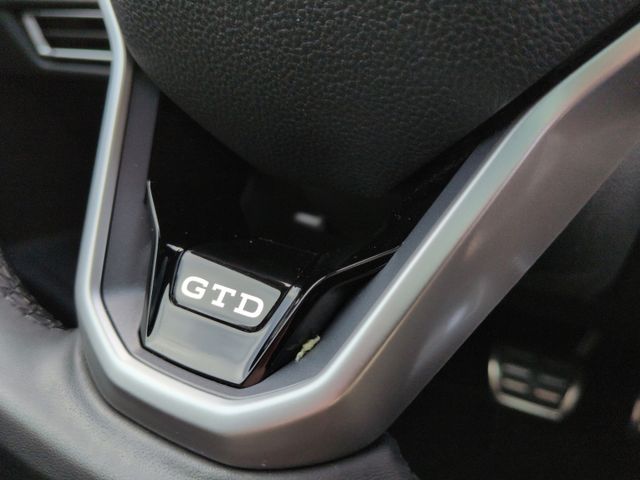 Golf VIII GTD DSG PANO+KAMERA+19"ESTORIL+