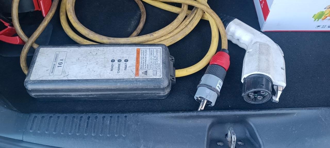 Mitsubishi I-MIEV ,67000 km , neu TÜV bis 04.202
