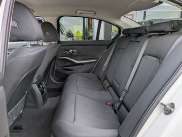 BMW 318 - 6