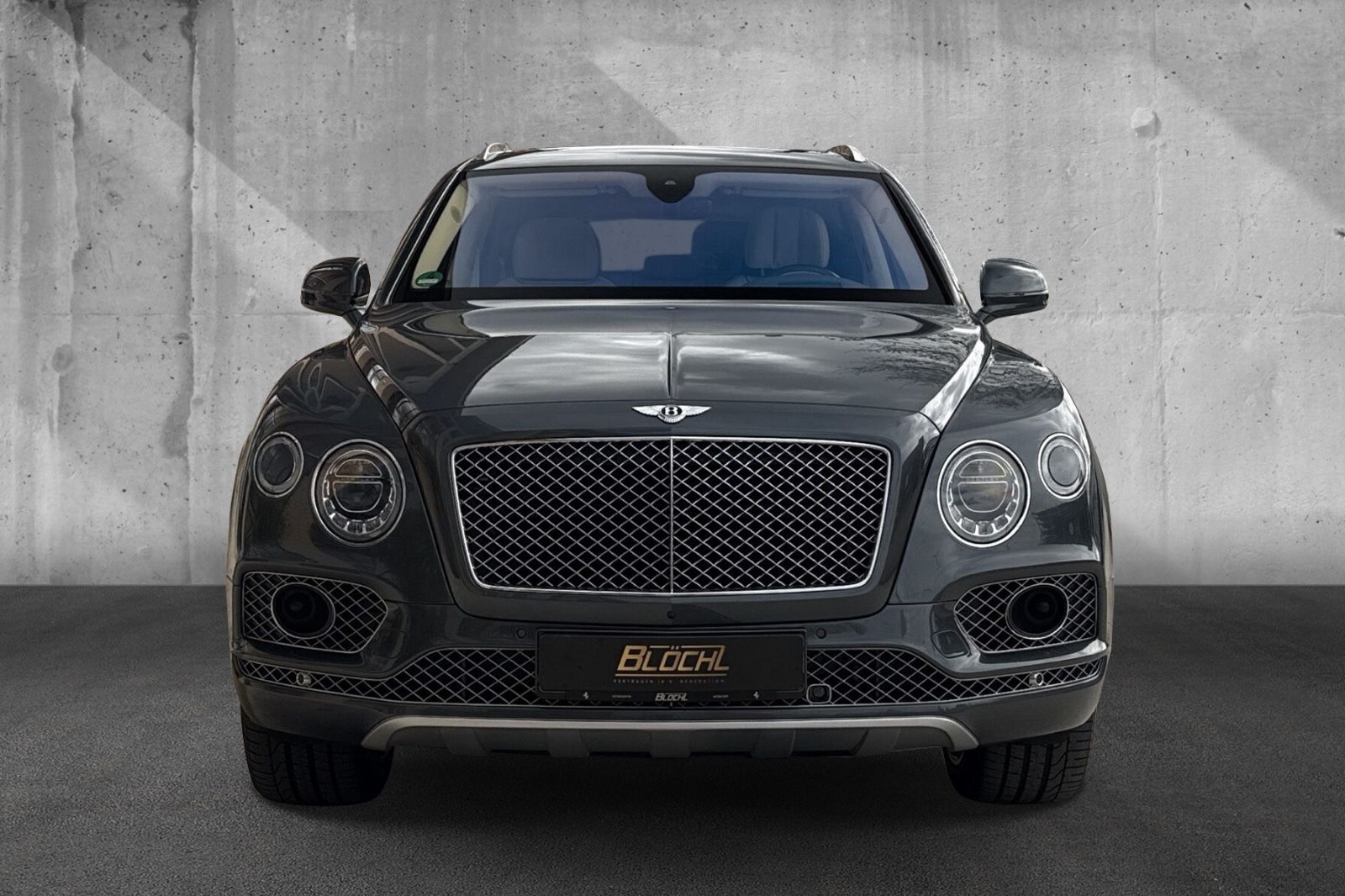 Fahrzeugabbildung Bentley Bentayga W12*First Edition*Dt. Auto*Naim*Mulline
