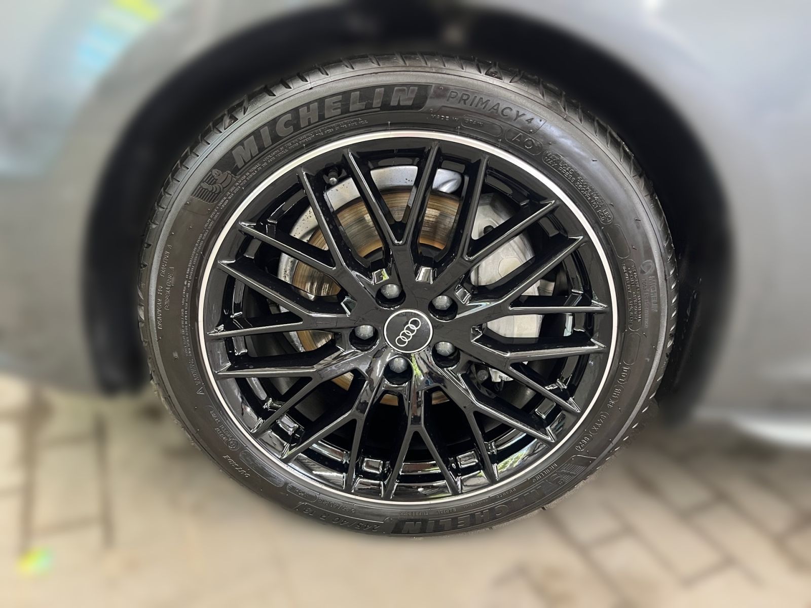 Audi A4 - Bild 3