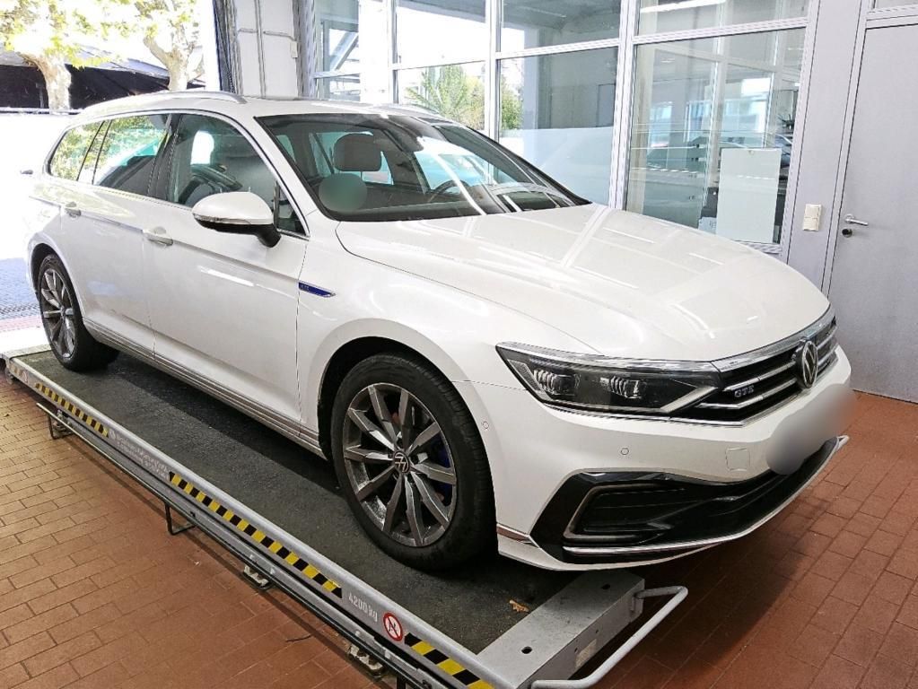 Volkswagen Passat Variant GTE 1.4 TSI/AHK/MATRIX/TRAV/PANO imagem 2