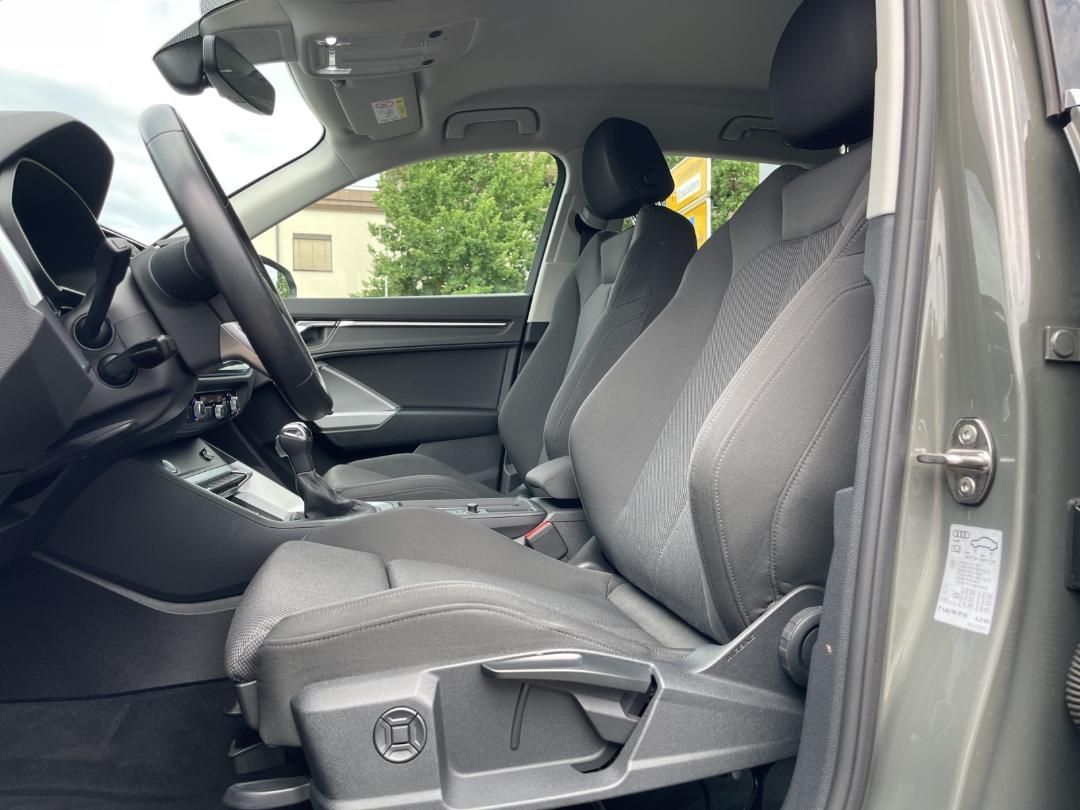Fahrzeugabbildung Audi Q3 35 1.5 TFSI advanced Kamera,LED,Matrix,Navi