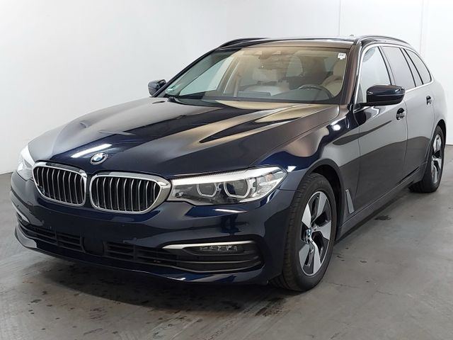 BMW 520d Touring Pano HK AHK R.Kamera FINANZIERUNG