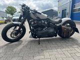 Harley-Davidson Street Bob Custome  - HARLEY-DAVIDSON STREET BOB CUSTOM