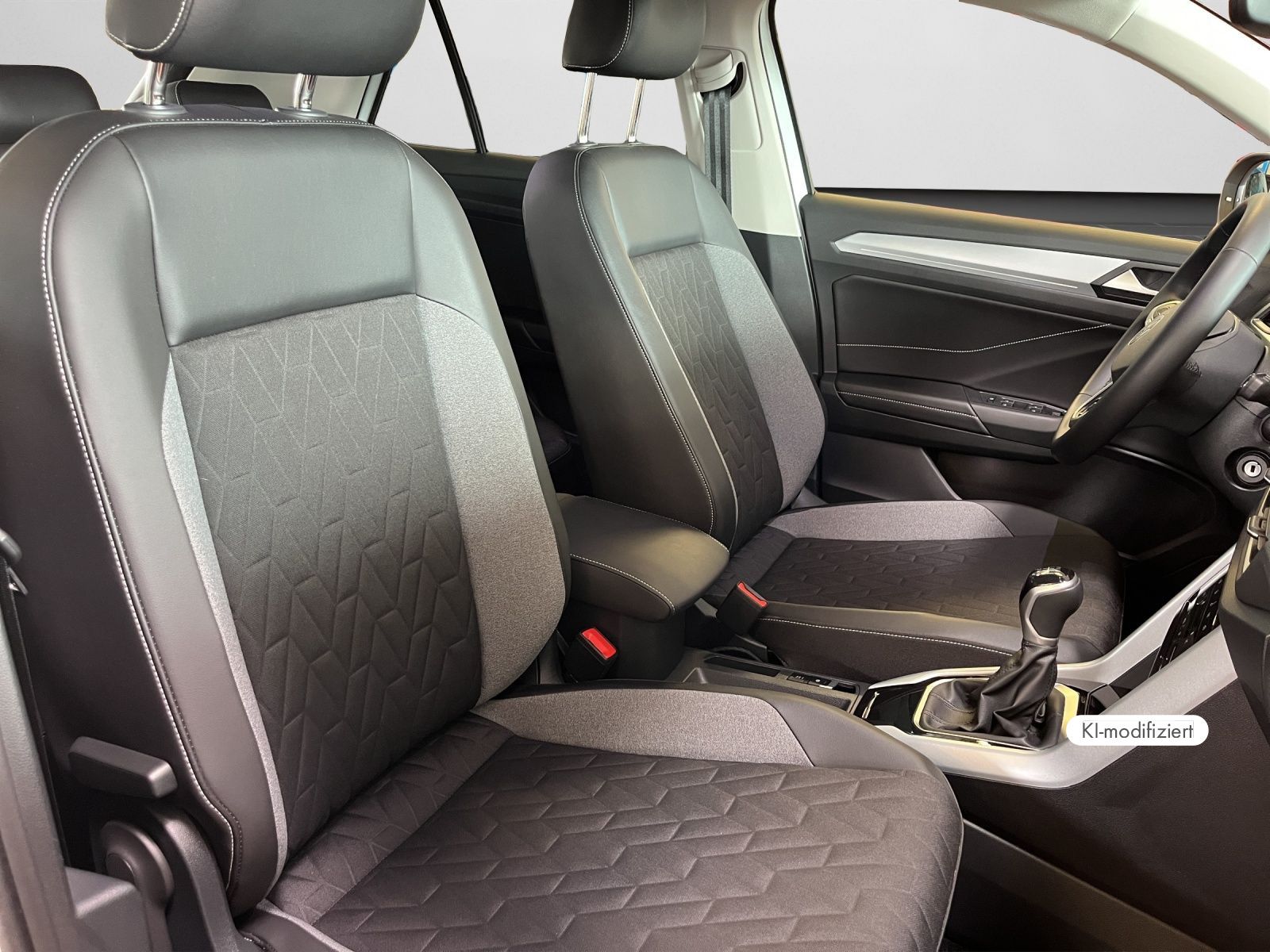 Volkswagen T-Roc - Bild 5