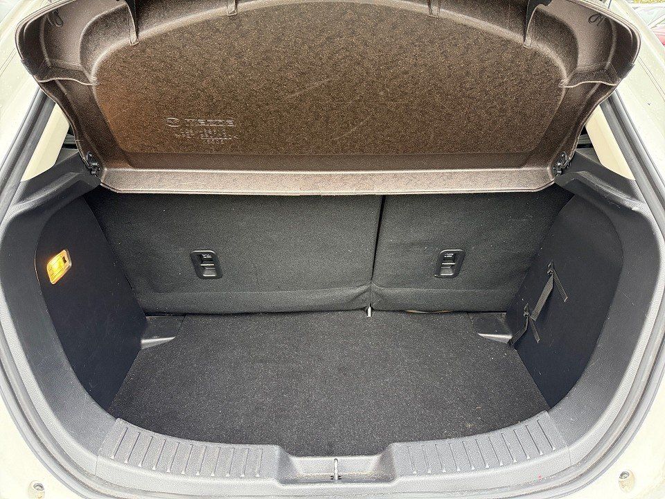 Fahrzeugabbildung Mazda 2 1.5i 75PS EXCLUSIVE