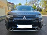 Mitsubishi Outlander 2.0 MIVEC Diamant ClearTec 2WD CVT... - Mitsubishi Outlander: Cvt
