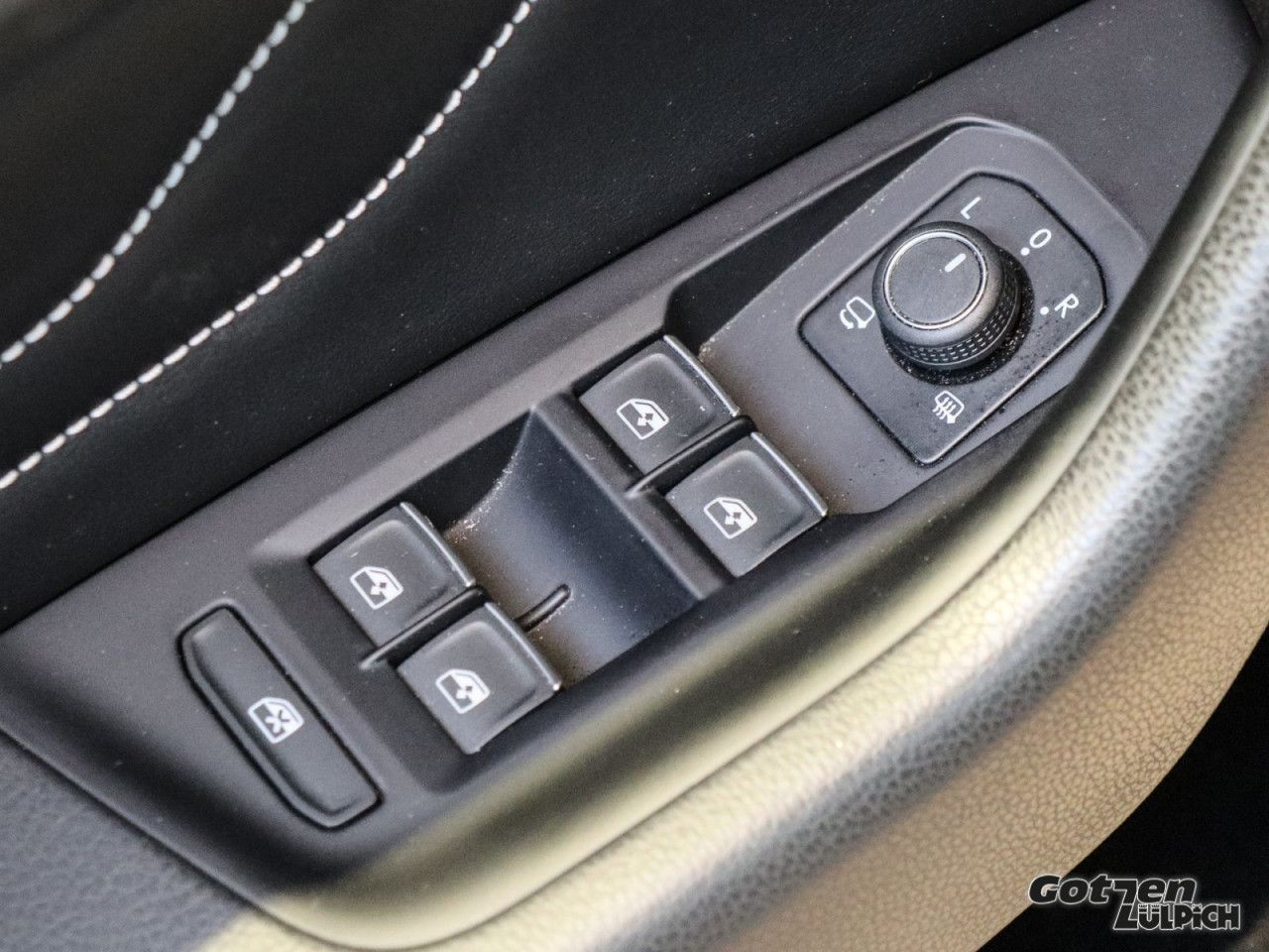 Fahrzeugabbildung Volkswagen Passat Variant Alltrack 4Motion 2,0TDI Q.DRIVE