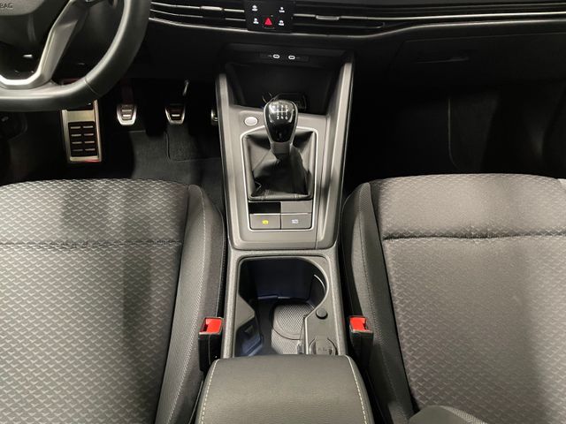 Golf VIII Active 1.5 TSI NAVI LED SHZ PDC