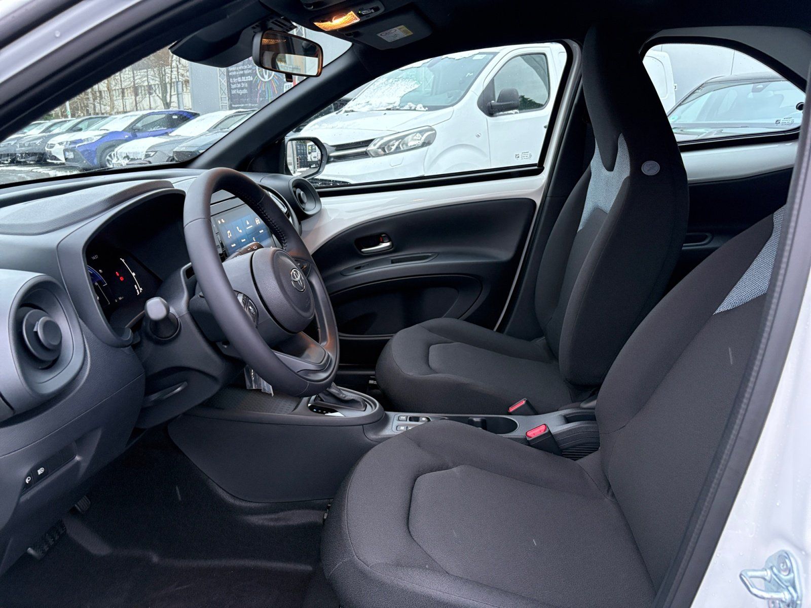 Toyota Aygo (X) - Bild 10