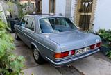 Mercedes-Benz E280 280  - silberne Mercedes-Benz E 280