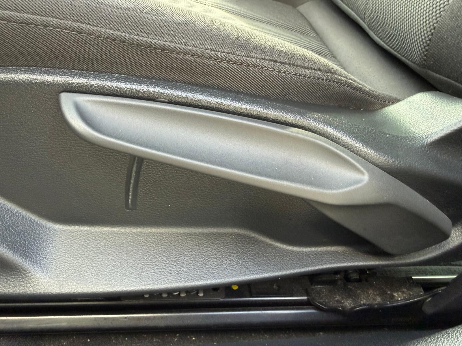 Fahrzeugabbildung Audi A4 Av 40 TFSI S-Tr Advanc LED+NAVI+SHZ+TEMP+17"