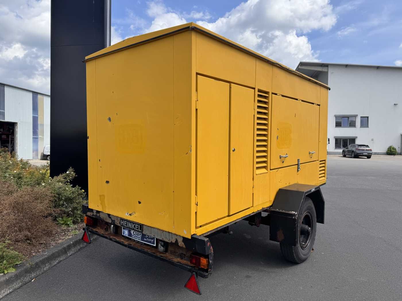 Fahrzeugabbildung Andere Bay Stromaggregat 35kVA 1.967h Deutz