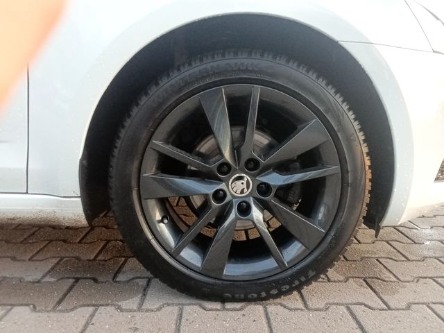 Octavia Combi, 1.6 TDI DPF, Style, Navigation