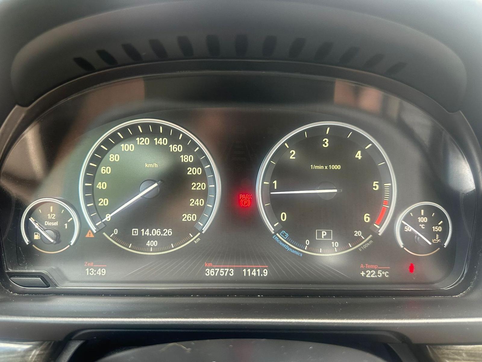 BMW 525 2014 — photo 14