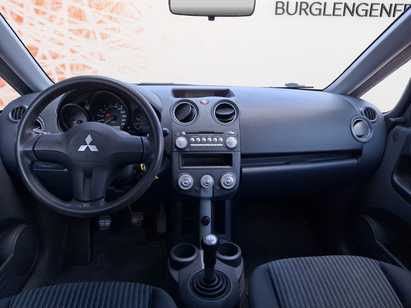 Fahrzeugabbildung Mitsubishi Colt CZ3 Lim. 3-trg. 1.1 ! 1te Hand ! TÜV 05/27