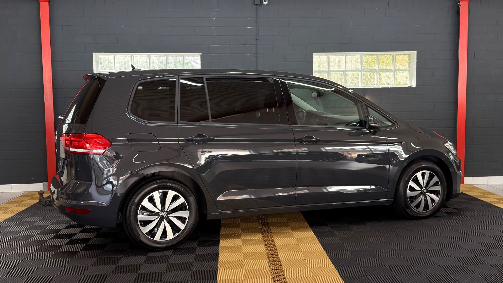 VW Touran Touran Comfortline AHK|Dynaudio|7-Sitzer|Kamera Vorschau 4