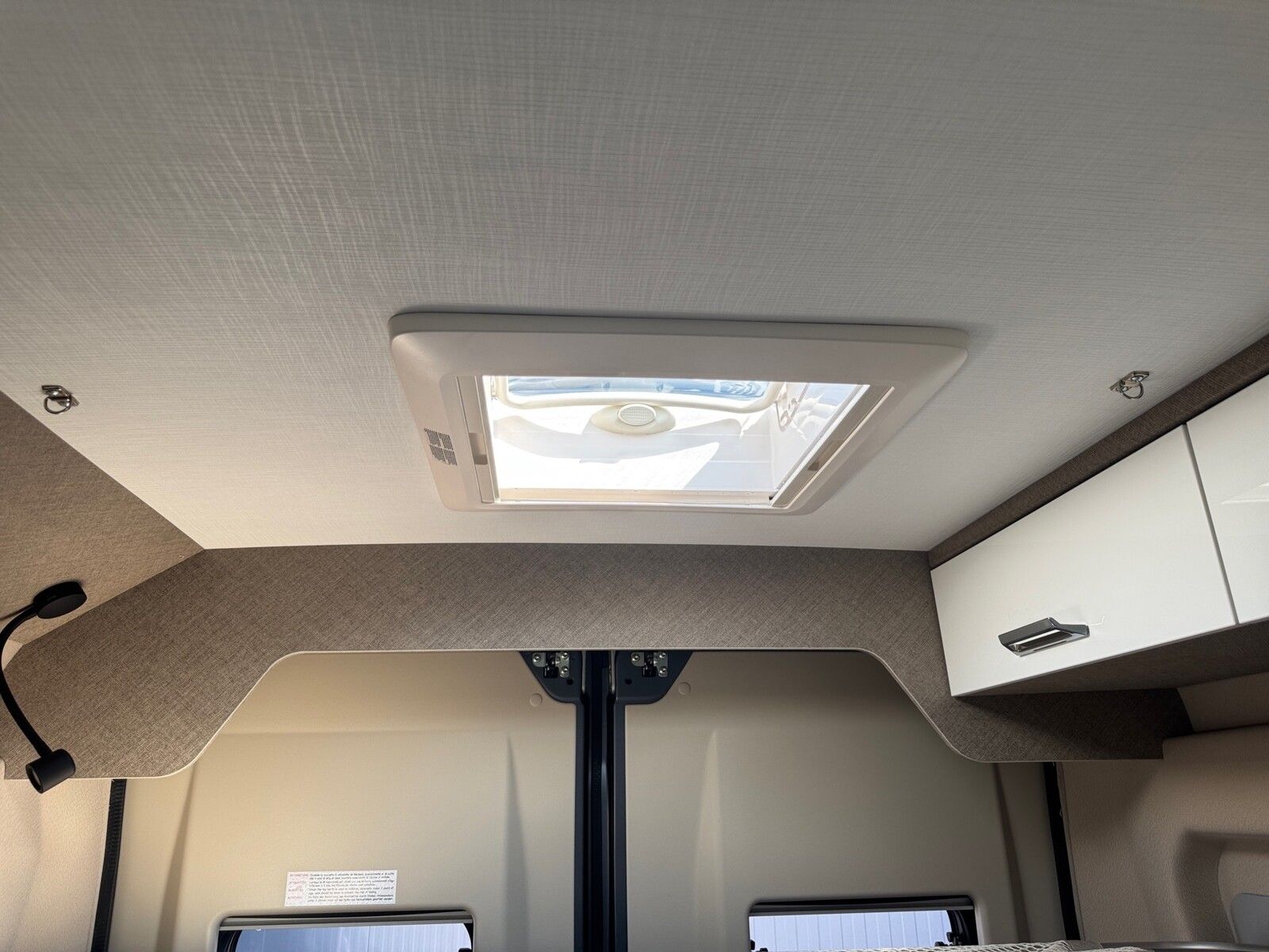 Fahrzeugabbildung Karmann Davis Lifestyle DA 591 LS Markise Combi D6E