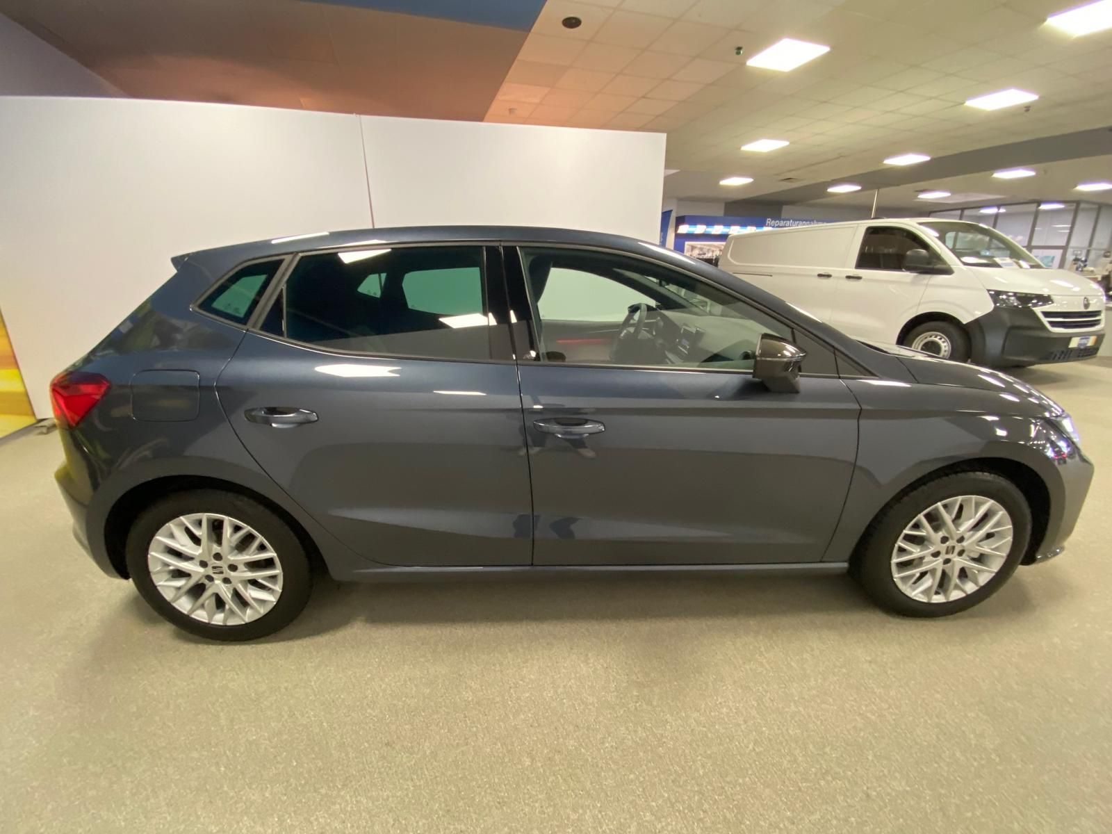 Fahrzeugabbildung SEAT Ibiza 1.0 TSI 1.0 TSI FR 5 J.GARANTIE+ACC+KAMERA
