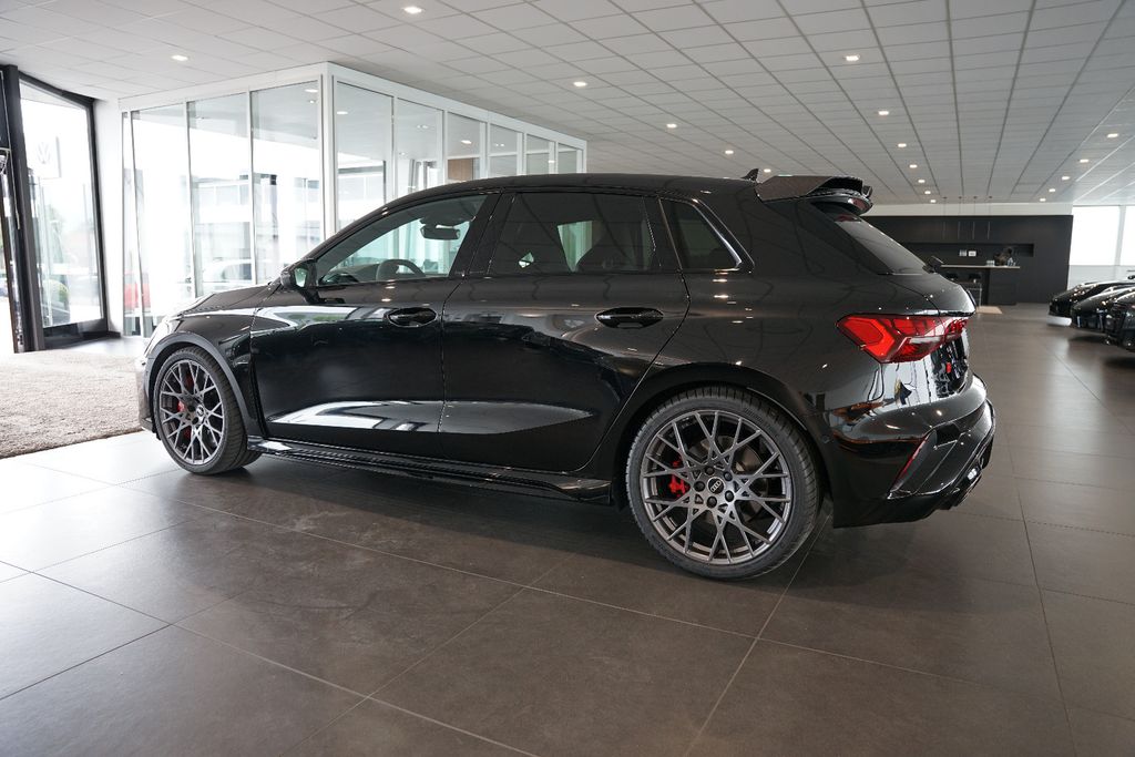 AUDI RS3 Sportback | Panoramic Roof | Bucket Seats | Carbon Fiber AUDI RS3 Sportback | Panoramic Roof | Bucket Seats | Carbon Fiber