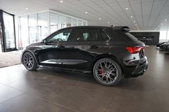 AUDI RS3 Sportback | Panoramic Roof | Bucket Seats | Carbon Fiber AUDI RS3 Sportback | Panoramic Roof | Bucket Seats | Carbon Fiber