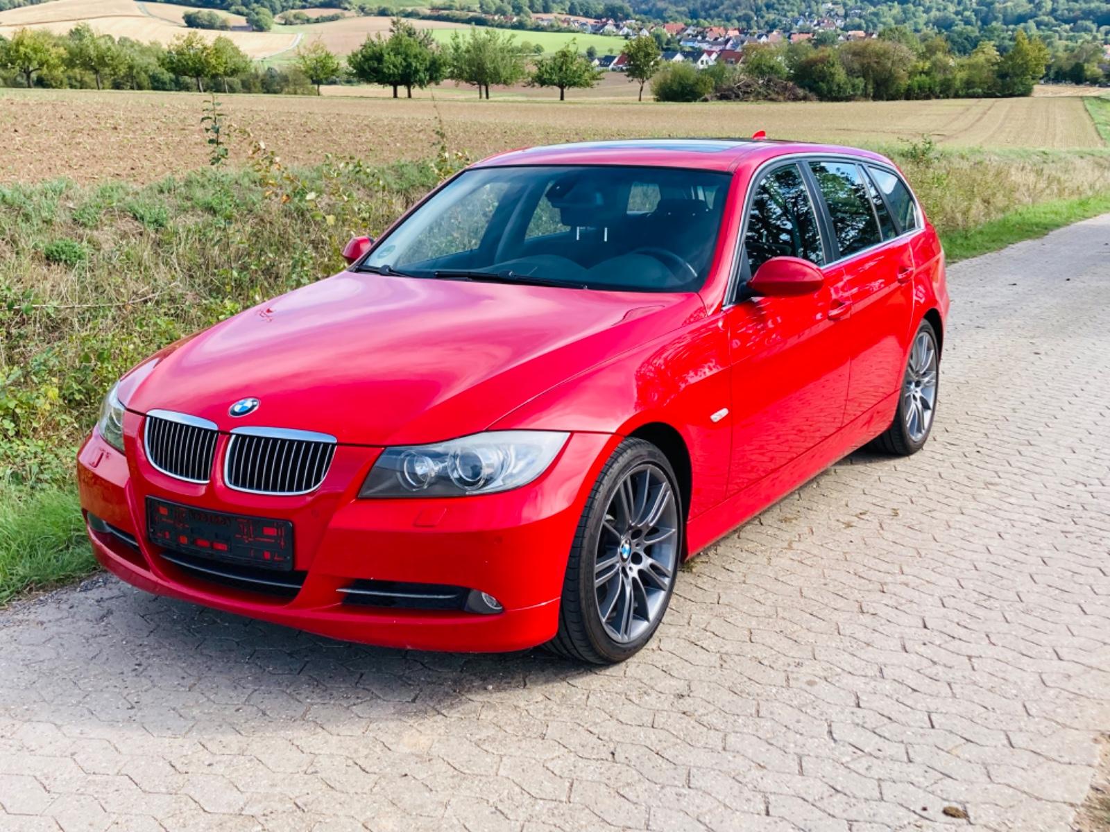 BMW 330 d xDrive Touring 1. Hand M-Felgen