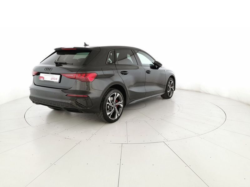 Audi A3 Sportback 45 1.4 tfsi e S line edition s imagem 3