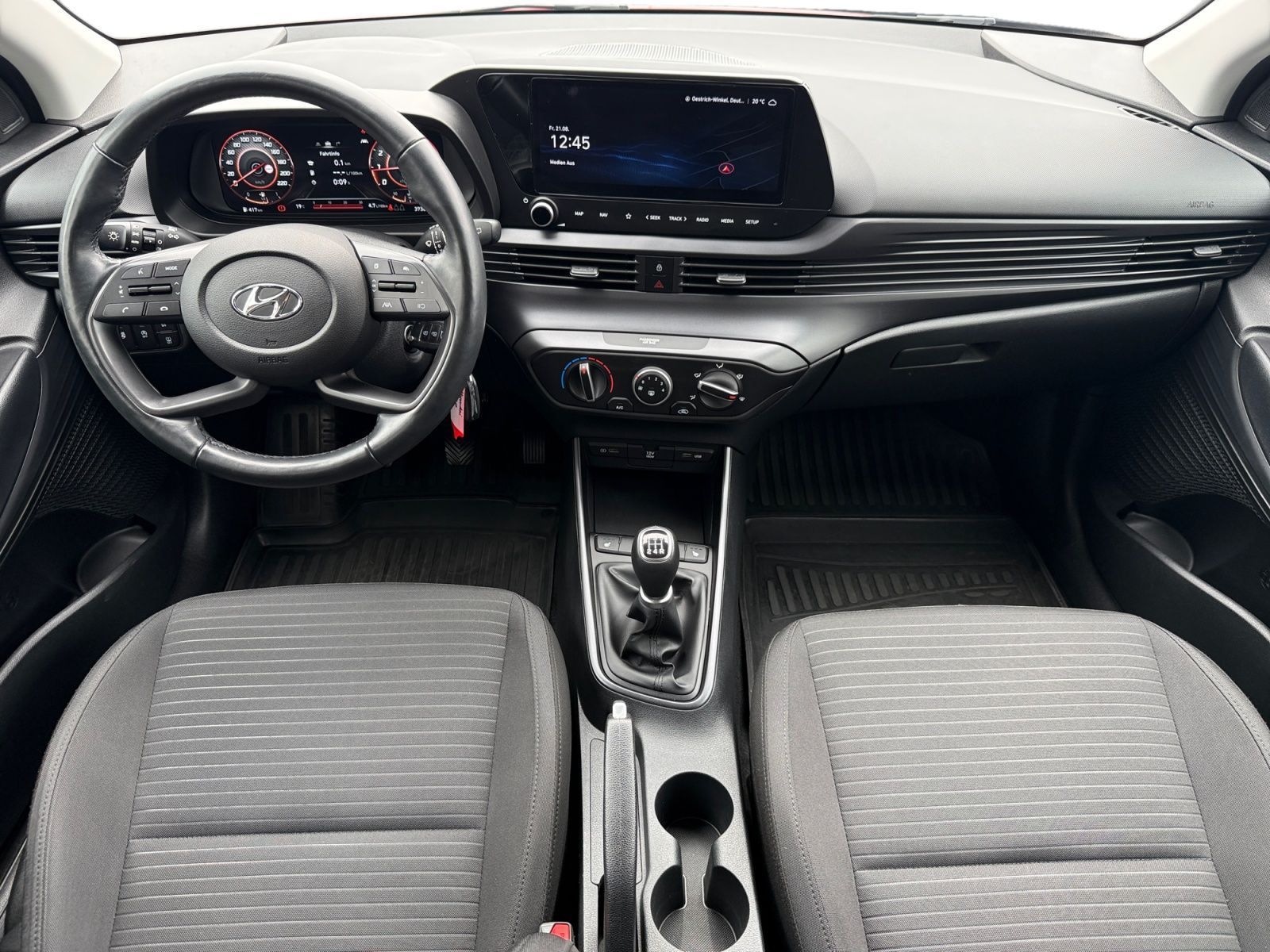Fahrzeugabbildung Hyundai i20 1.2 Pure 1.HAND DAB TEMPO