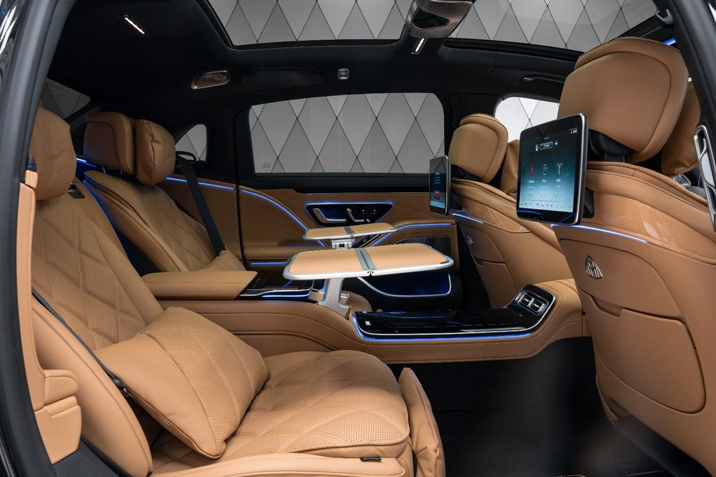 S 680 Maybach "VIRGIL ABLOH" 1 of 150 Limited - Bild 17