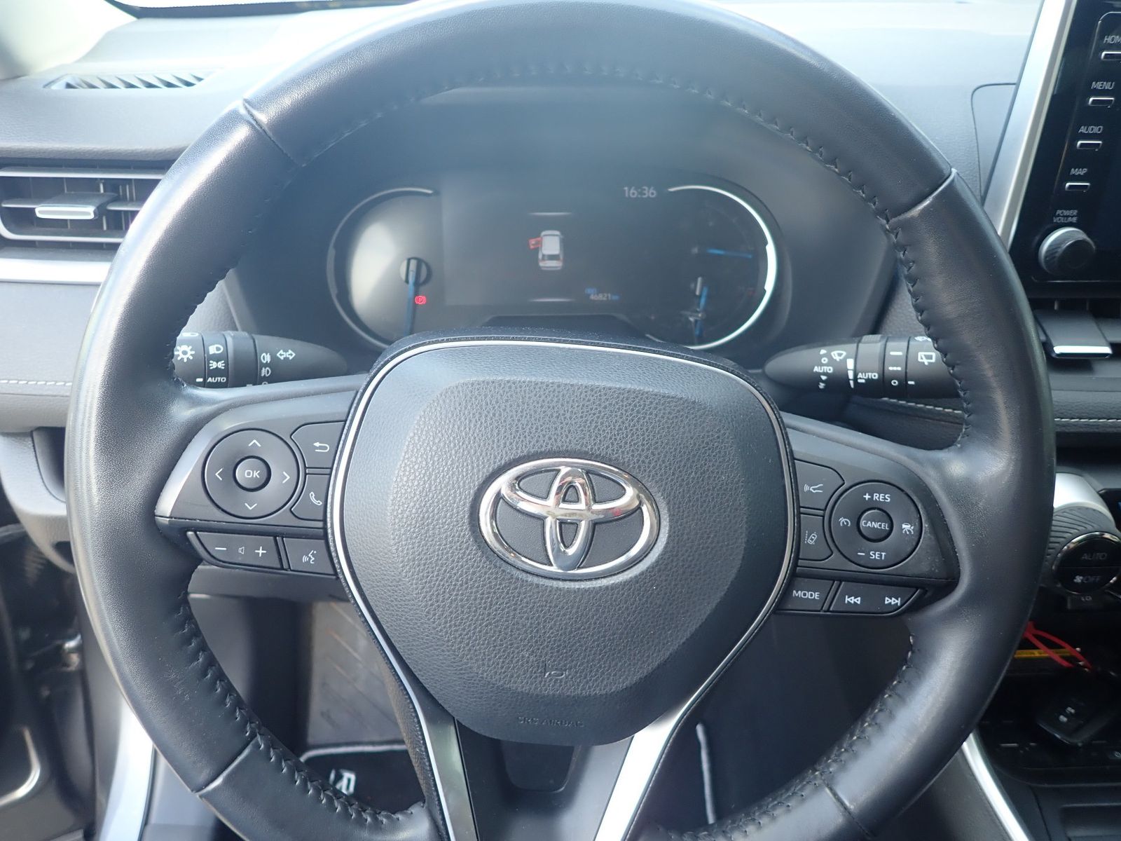 Fahrzeugabbildung Toyota RAV 4 Hybrid 4x2 Team D, Tech.Paket, Navi,WKR